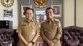 Dirjen Bina Keuangan Daerah Kemendagri, Agus Fatoni (Kiri) dan Bupati Pringsewu, Riyanto Pamungkas (Kanan), Foto: Reza/NK.