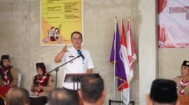 Novriwan Jaya saat membuka Rapat Kerja dan Halal Bihalal Kwarcab Gerakan Pramuka Kabupaten Tubaba Tahun 2025 di Aula Kwarcab, Tiyuh Tirta Makmur, Rabu (30/4/2025), Foto: Arie/NK.