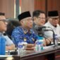 Rahmat Mirzani Djausal saat menetapkan harga ubi kayu di Provinsi Lampung.