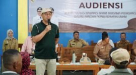 Novriwan Jaya saat menggelar audiensi bersama para pedagang di Balai Tiyuh Daya Asri, Selasa (6/5/2025), Foto: Arie/NK.