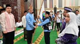 Radityo Egi Pratama pada acara pelepasan calon Jemaah Haji di Masjid Agung Kalianda, Rabu (7/5/2025), Foto: Eko/NK.