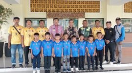 Bupati Pringsewu saat melepas kontingen SSB BMP untuk berlaga ke Bogor, Jumat (9/5/2025), Foto: Reza/NK.