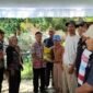 Dinas TPH Pesawaran saat menyalurkan bantuan benih padi, Kamis (15/5/2025), Foto: Soheh/NK.