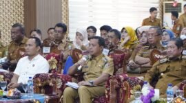 Bupati Pringsewu, Riyanto Pamungkas saat mengikuti kegiatan Evaluasi Kabupaten Layak Anak 2025, Senin (19/5/2025), Foto: Reza/NK.