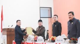 DPRD Pesawaran Saat Menggelar Rapat Paripurna, Selasa (10/6/2025), Foto: Soheh/NK.