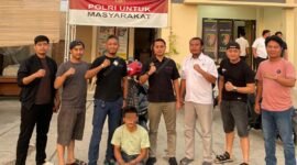 Pelaku begal berinisial MN (29) saat berhasil dibekuk aparat kepolisian Pringsewu Kota. Foto: Reza/NK.