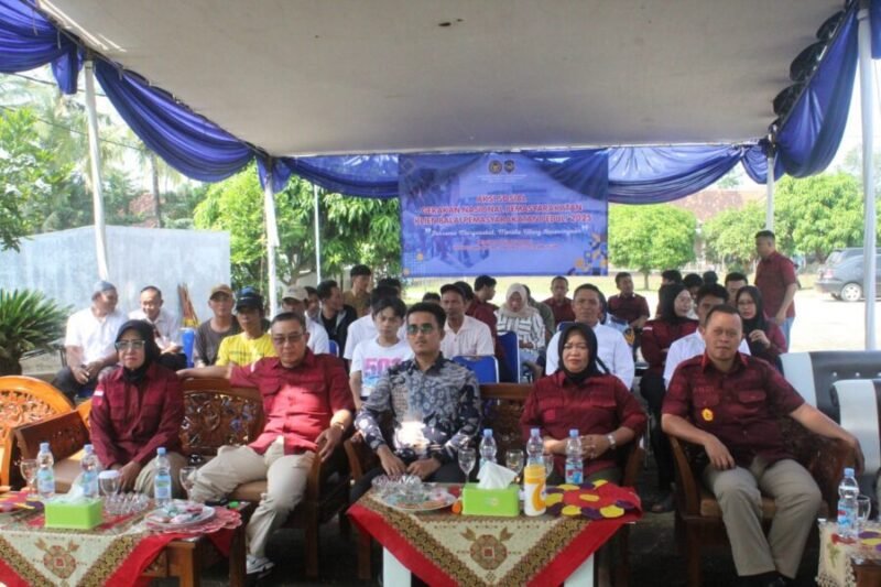 Kalapas Kotaagung, Andi Gunawan saat menghadiri gerakan nasional 'Klien Bapas Peduli', Kamis (26/6/2025). Foto: Rafik/NK.