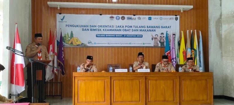 Kepala BPOM Tulang Bawang, Rahmat Hidayat, saat menyampaikan sambutan usai pengukuhan, Kamis (21/8/2025). Foto: Arie/NK.